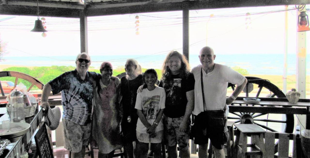 The Sunrise Beach Cafe And Guesthouse Ban Tha Khoi Exterior foto
